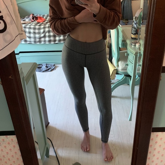 LEGGINGS - Picture 1 of 6